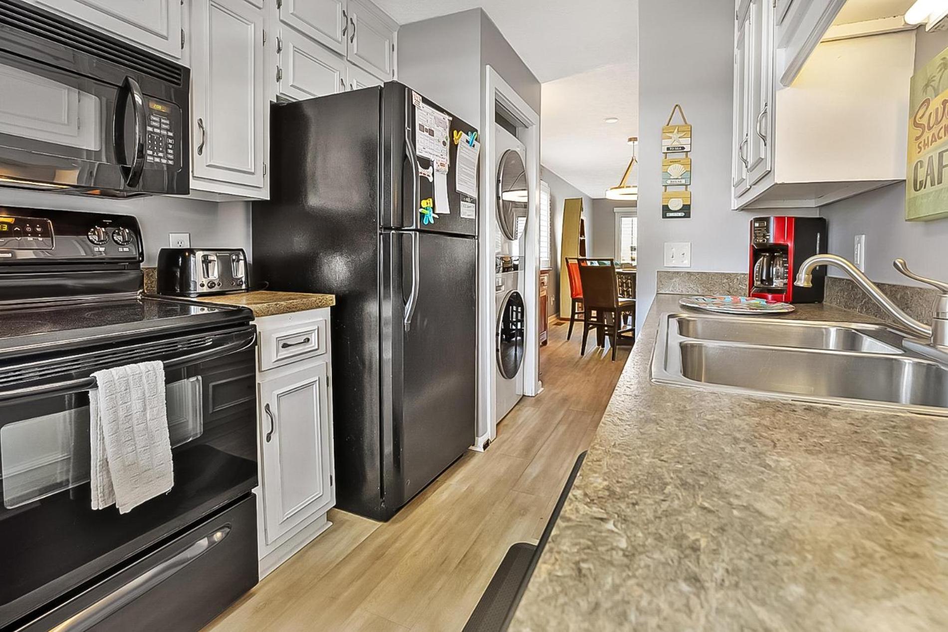 Two Bedroom Steps From The Beach! Shore Dr! Миртл-Бич Экстерьер фото