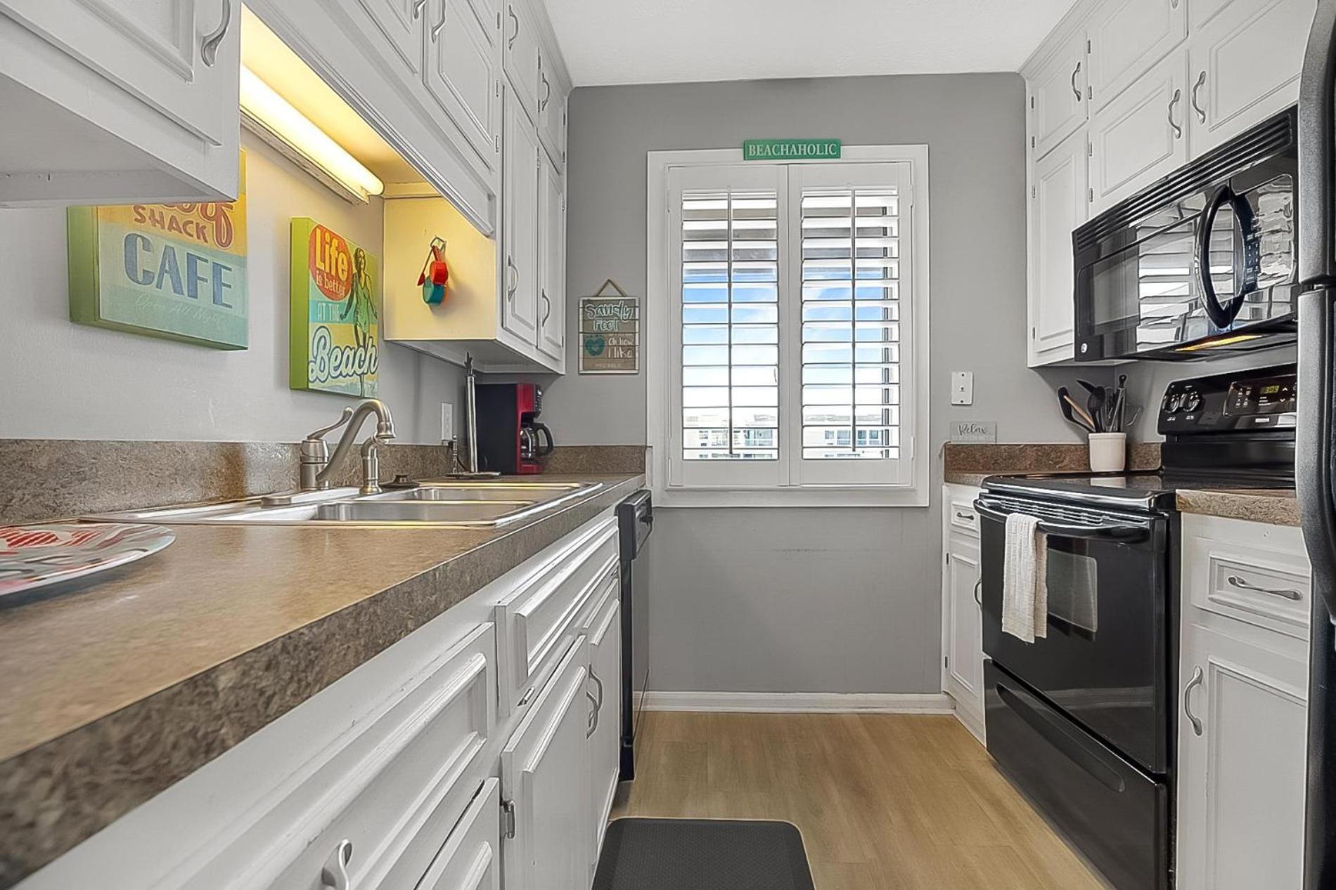 Two Bedroom Steps From The Beach! Shore Dr! Миртл-Бич Экстерьер фото